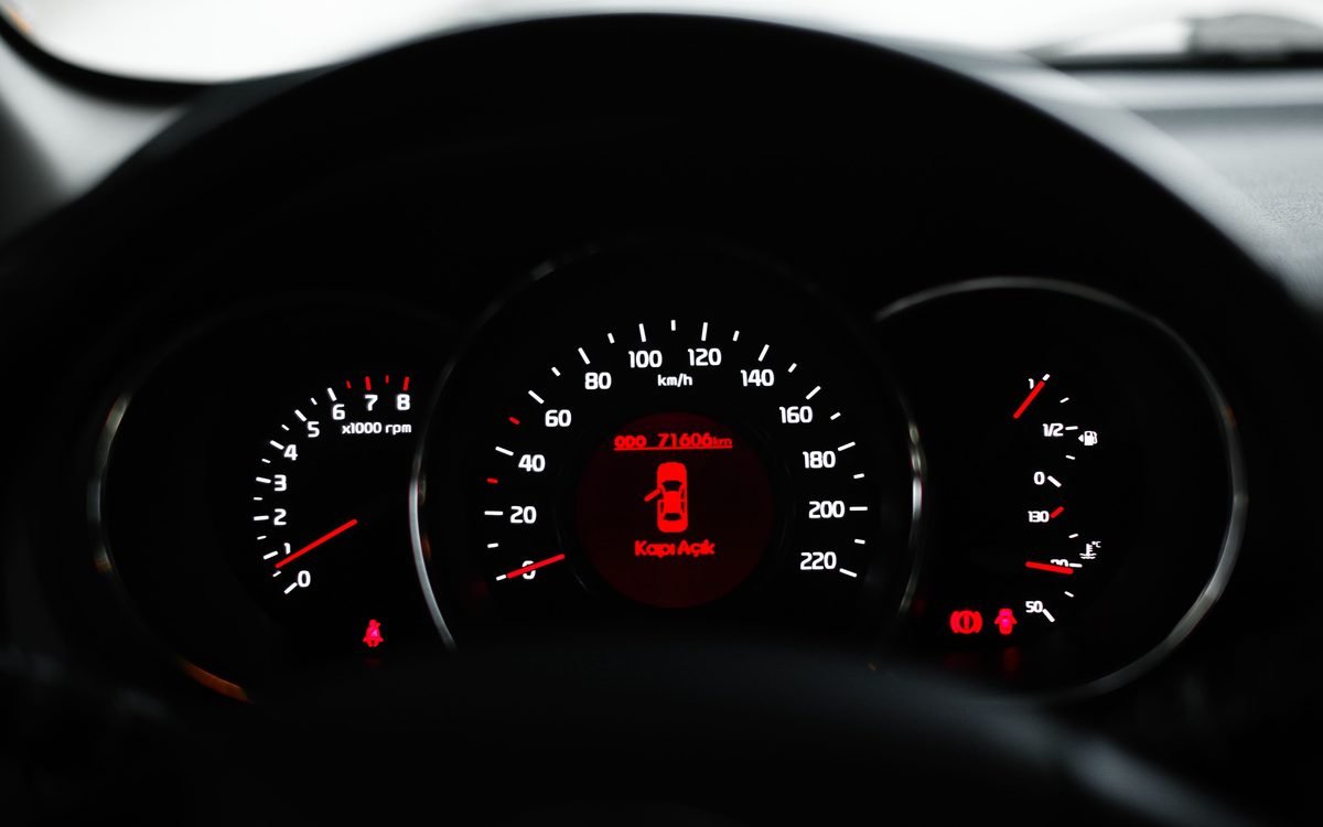 Vehicle dashboard warning lights